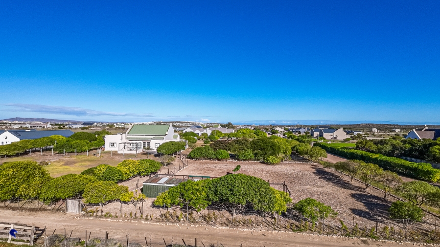 8 Bedroom Property for Sale in Long Acres Country Estate Western Cape